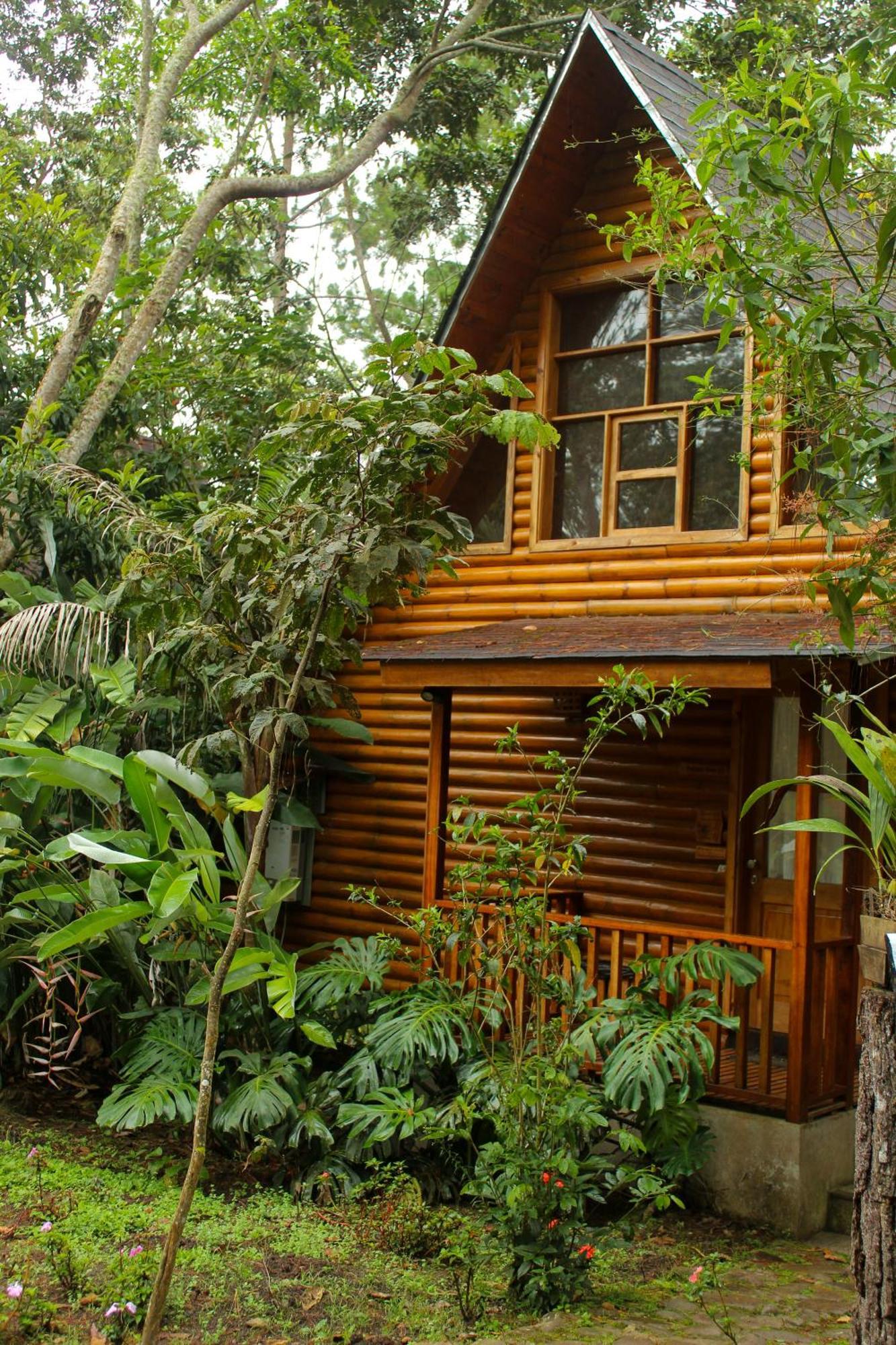 Altares De Lodge Oxapampa